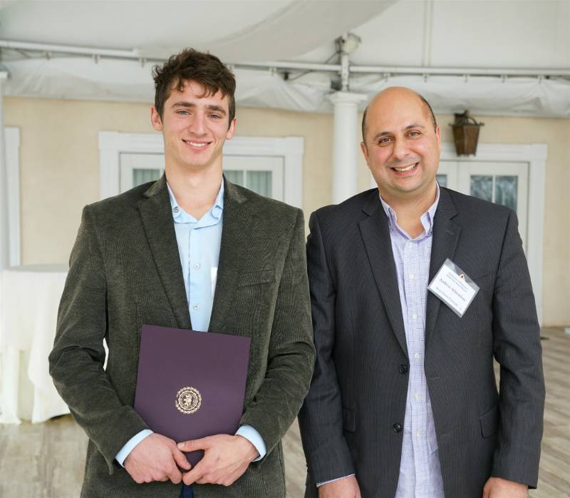 Grosshans Hirsch Applied Mathematics Scholarship Awardee